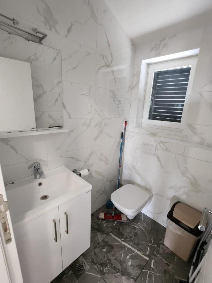 Apartmani M&L I M&J マリンスカ エクステリア 写真
