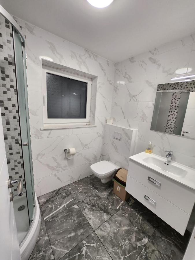 Apartmani M&L I M&J マリンスカ エクステリア 写真
